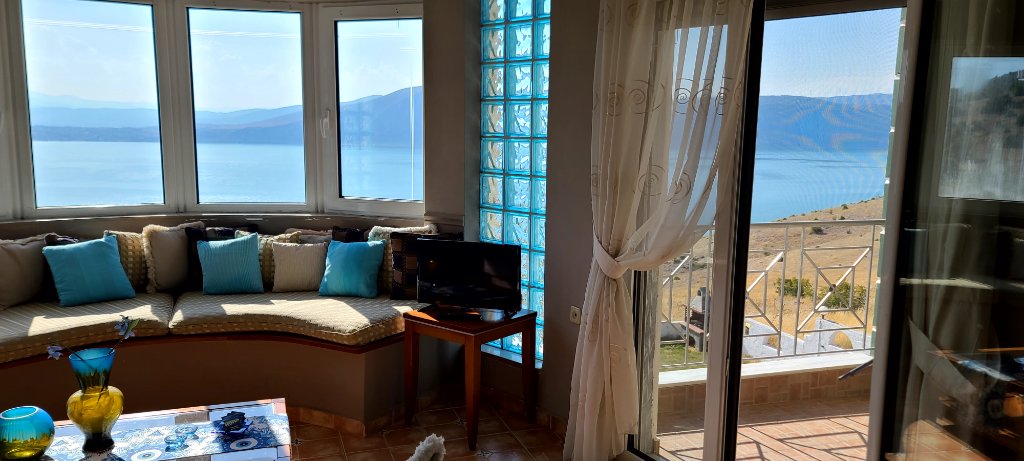 Xeimerini Kaltera apartment interior, lake-view stay at Vegoritida Apartments — photo 5