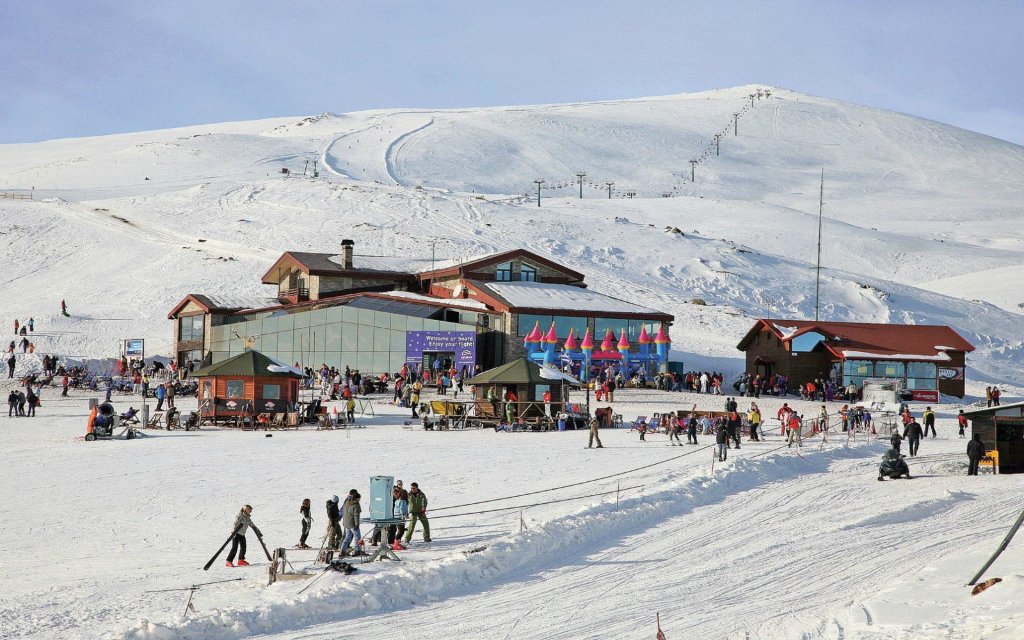 Kaimaktsalan Ski Centre